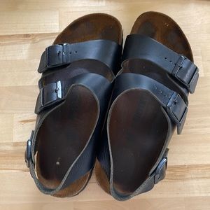 Worn Birkenstock Milano - Birkenstock-Flor Black 40